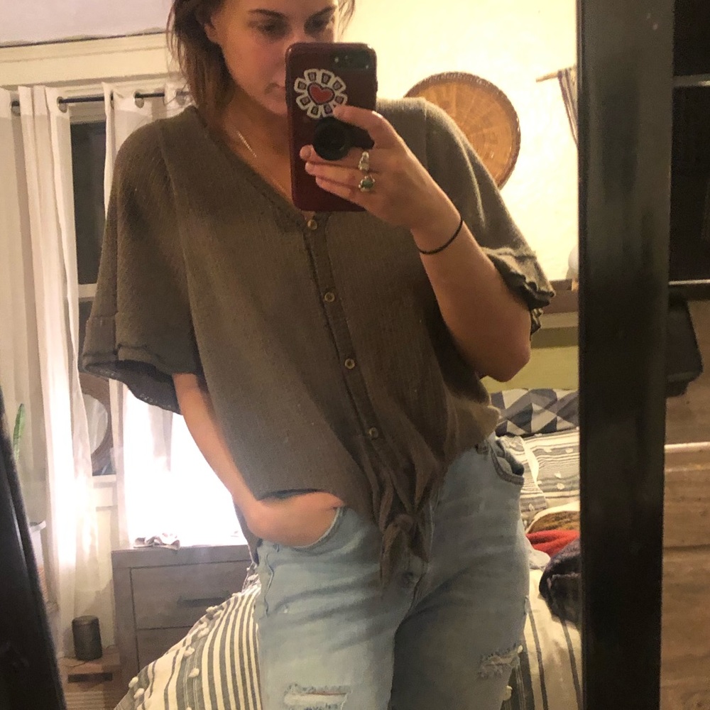 Comfty army green top